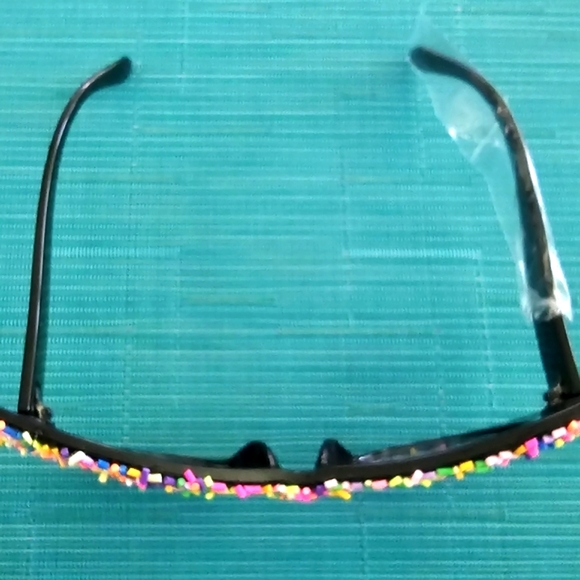 NEW Women's Sprinkle Cat Eye Fashion Sunglasses - Picture 5 of 11